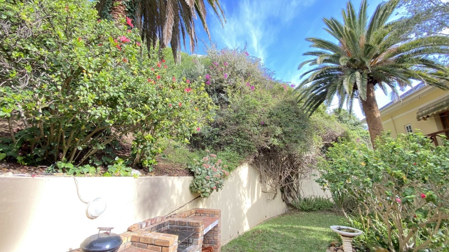 2 Bedroom Property for Sale in Simons Town Western Cape